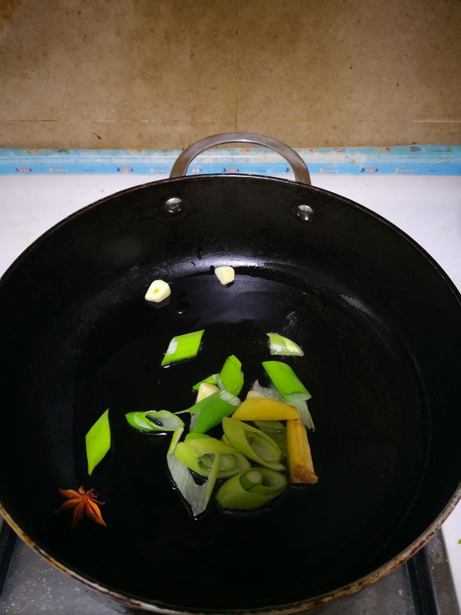 紅燒刀魚的做法-家常味燒菜譜