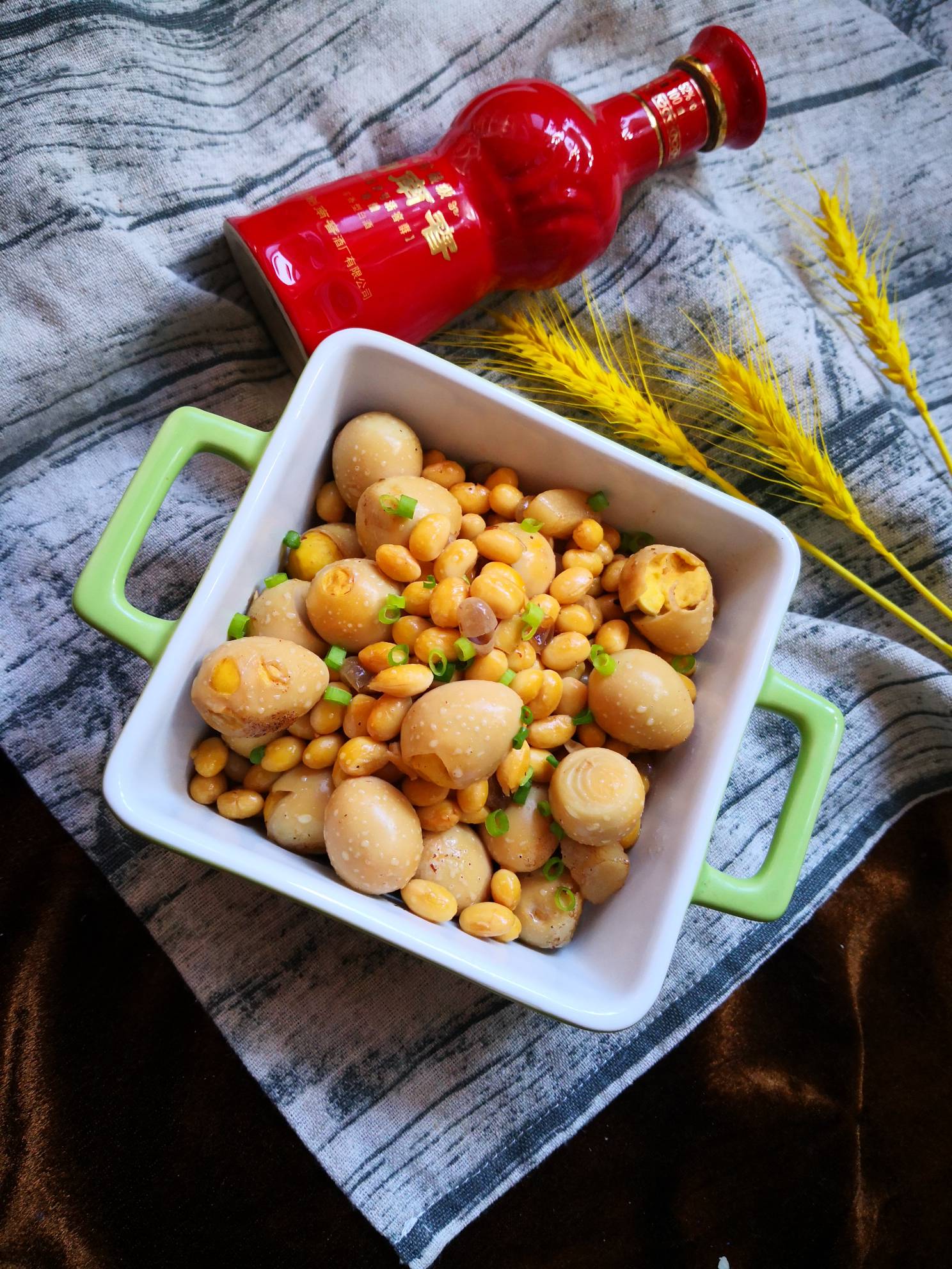 鵪鶉蛋醬黃豆的做法-家常味醬菜譜-易網(wǎng)健康養(yǎng)生網(wǎng) 鵪鶉蛋醬黃豆的做法-家常味醬菜譜