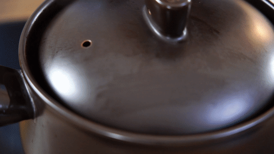 茶油燜雞【孔老師教做菜】的做法-家常味燜菜譜-易網(wǎng)健康養(yǎng)生網(wǎng) 茶油燜雞【孔老師教做菜】的做法-家常味燜菜譜