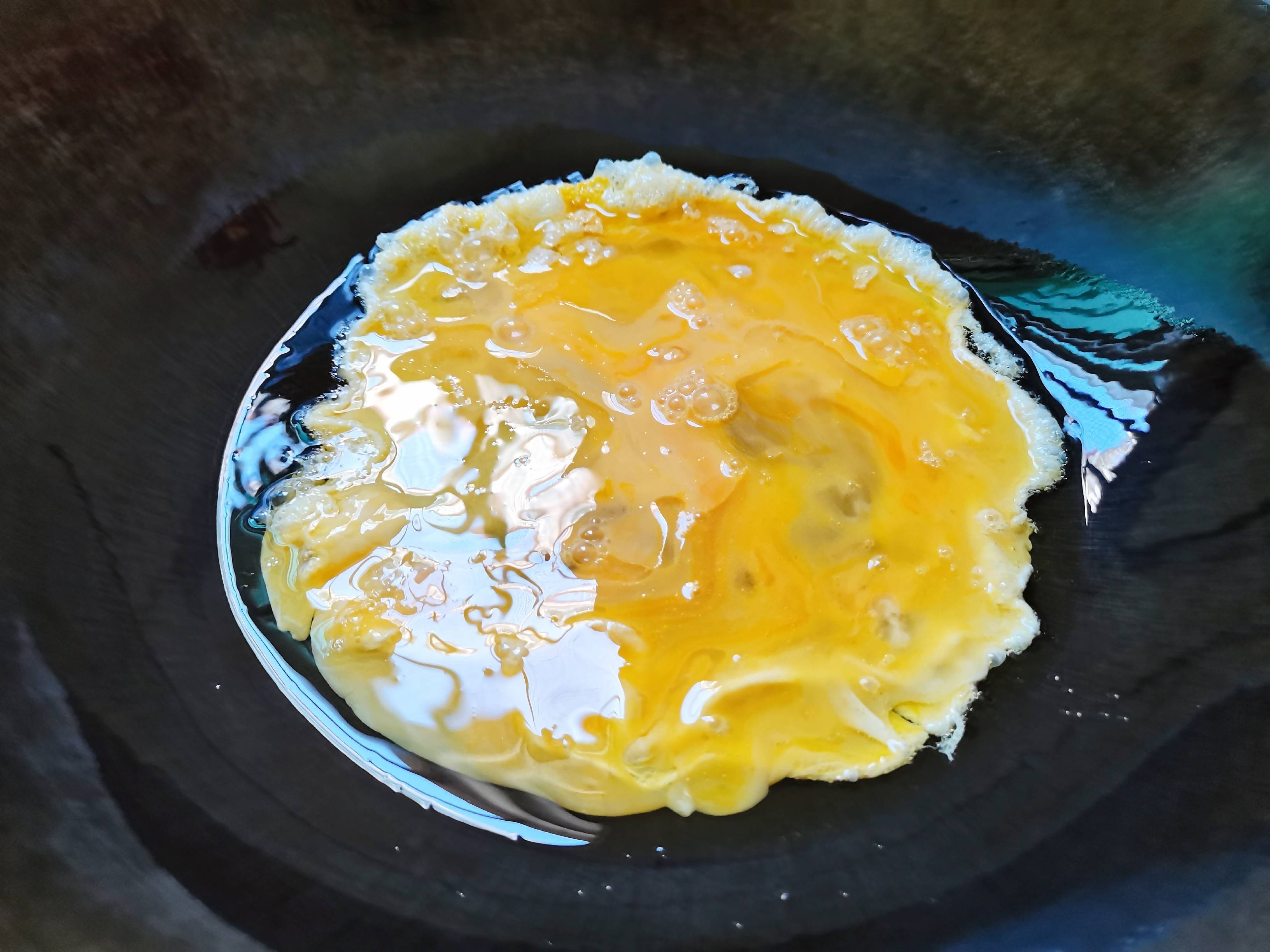 洋蔥炒蛋的做法-家常味炒菜譜