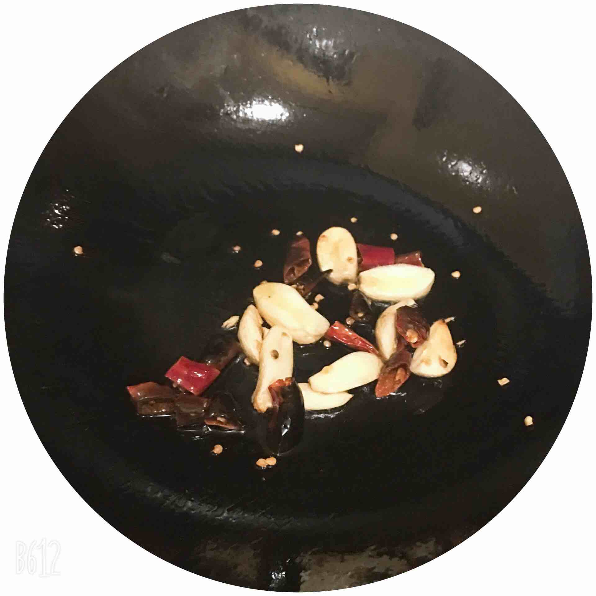 素炒西蘭花的做法-家常味炒菜譜-易網(wǎng)健康養(yǎng)生網(wǎng) 素炒西蘭花的做法-家常味炒菜譜