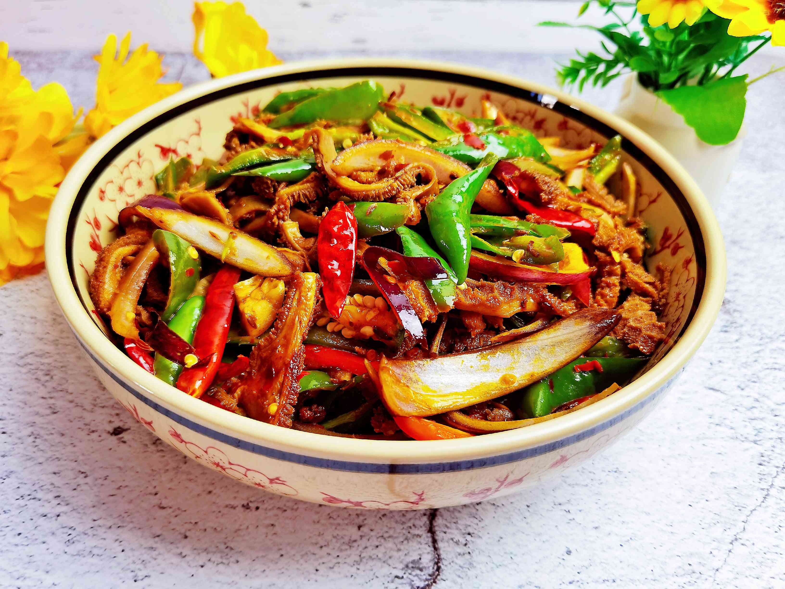 毛肚不要只來燙火鍋,做成香辣味,又嫩又脆又下飯的做法-香辣味炒菜譜-易網(wǎng)健康養(yǎng)生網(wǎng) 毛肚不要只來燙火鍋,做成香辣味,又嫩又脆又下飯的做法-香辣味炒菜譜