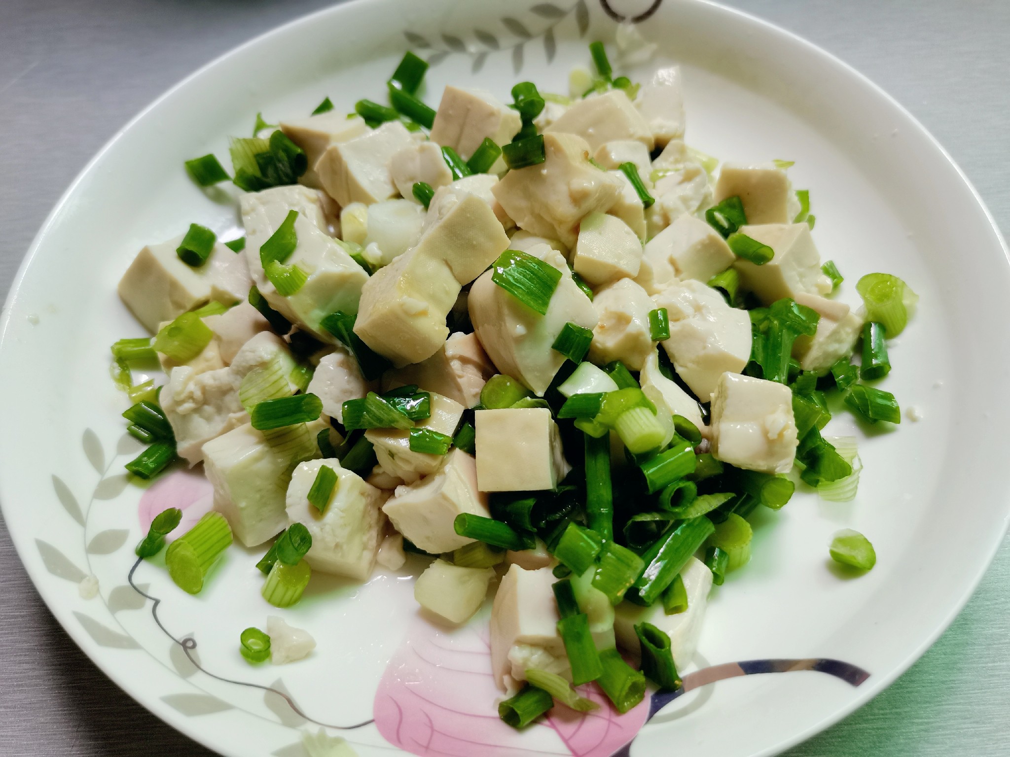 小蔥拌豆腐的做法-家常味拌菜譜