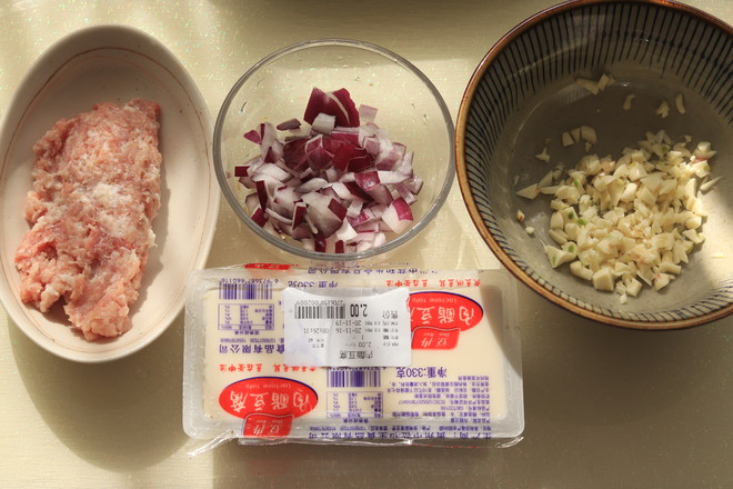 烤嫩豆腐的做法-家常味烘焙菜譜-易網<a href=http://www.jsjjzhkt.cn/ target=_blank class=infotextkey>健康養生</a>網 烤嫩豆腐的做法-家常味烘焙菜譜