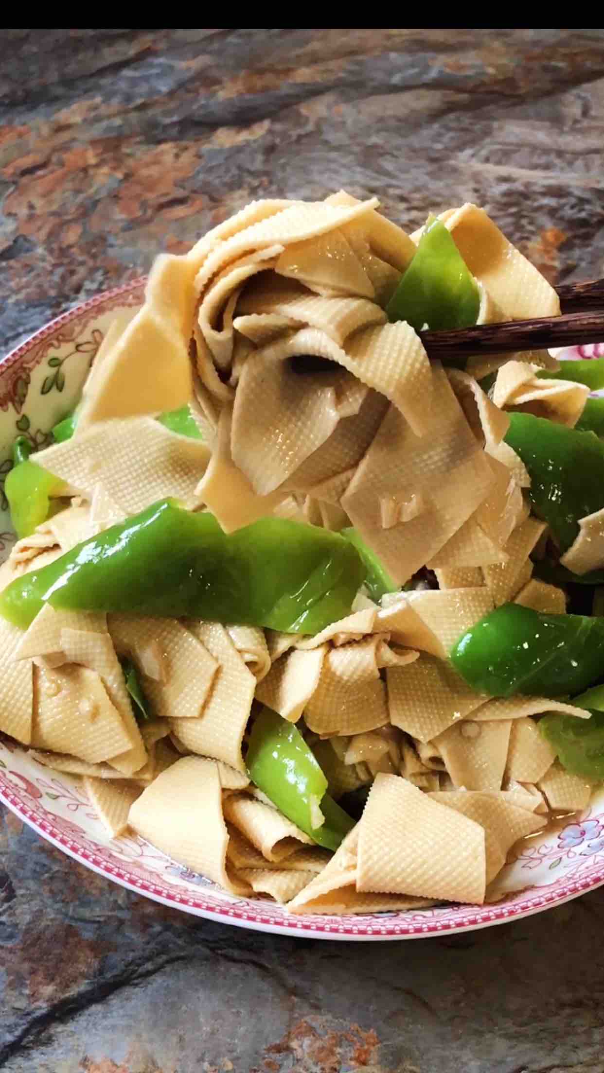 豆皮好吃做法的做法-香辣味炒菜譜-易網健康養生網 豆皮好吃做法的做法-香辣味炒菜譜