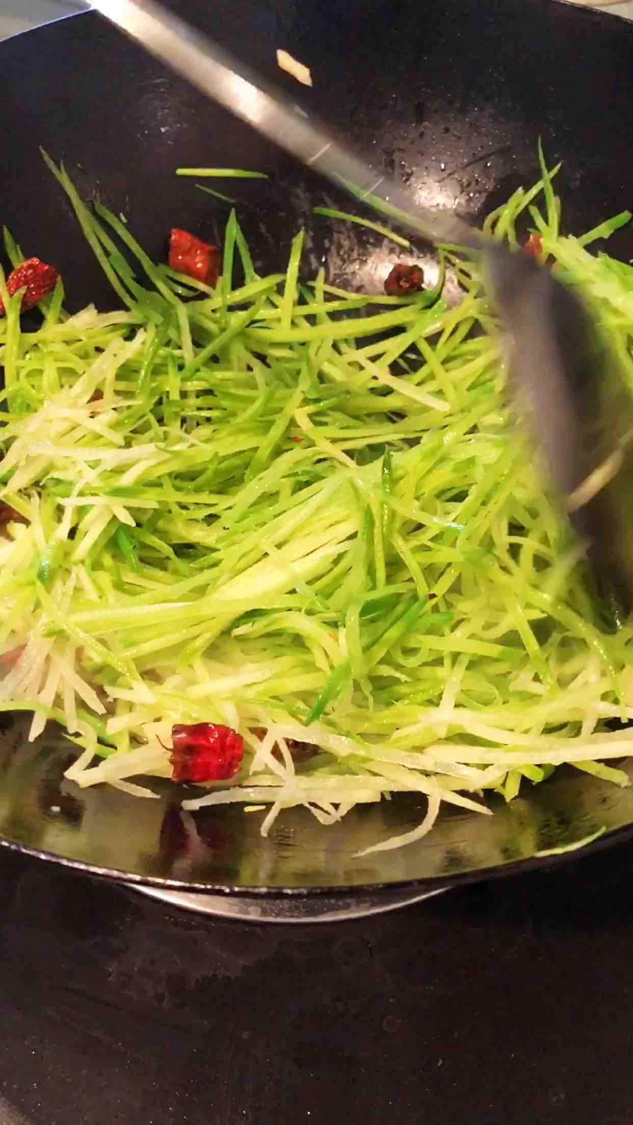 蘿卜絲蝦的做法-咸鮮味炒菜譜-易網健康養生網 蘿卜絲蝦的做法-咸鮮味炒菜譜