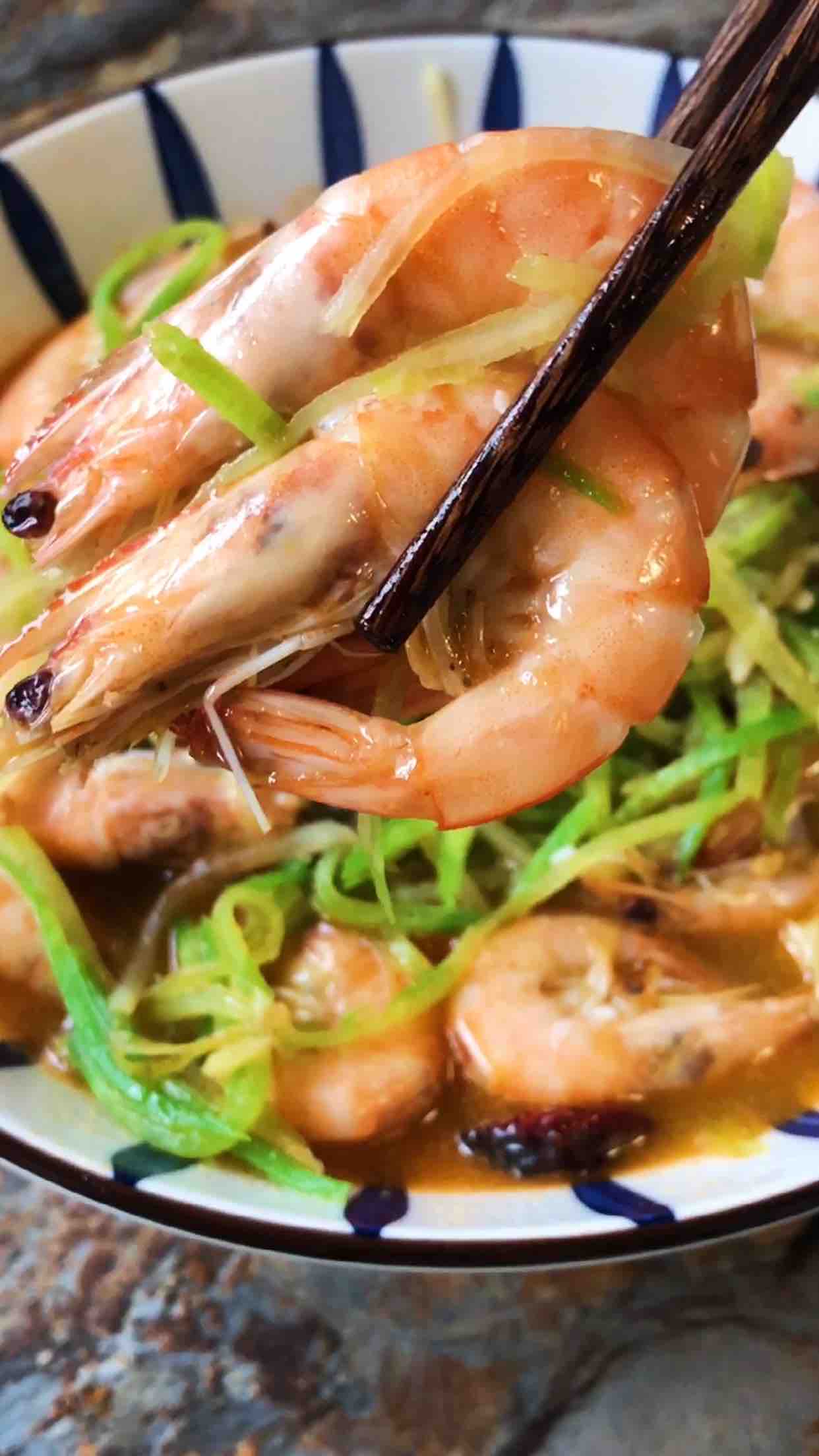 蘿卜絲蝦的做法-咸鮮味炒菜譜-易網健康養生網 蘿卜絲蝦的做法-咸鮮味炒菜譜