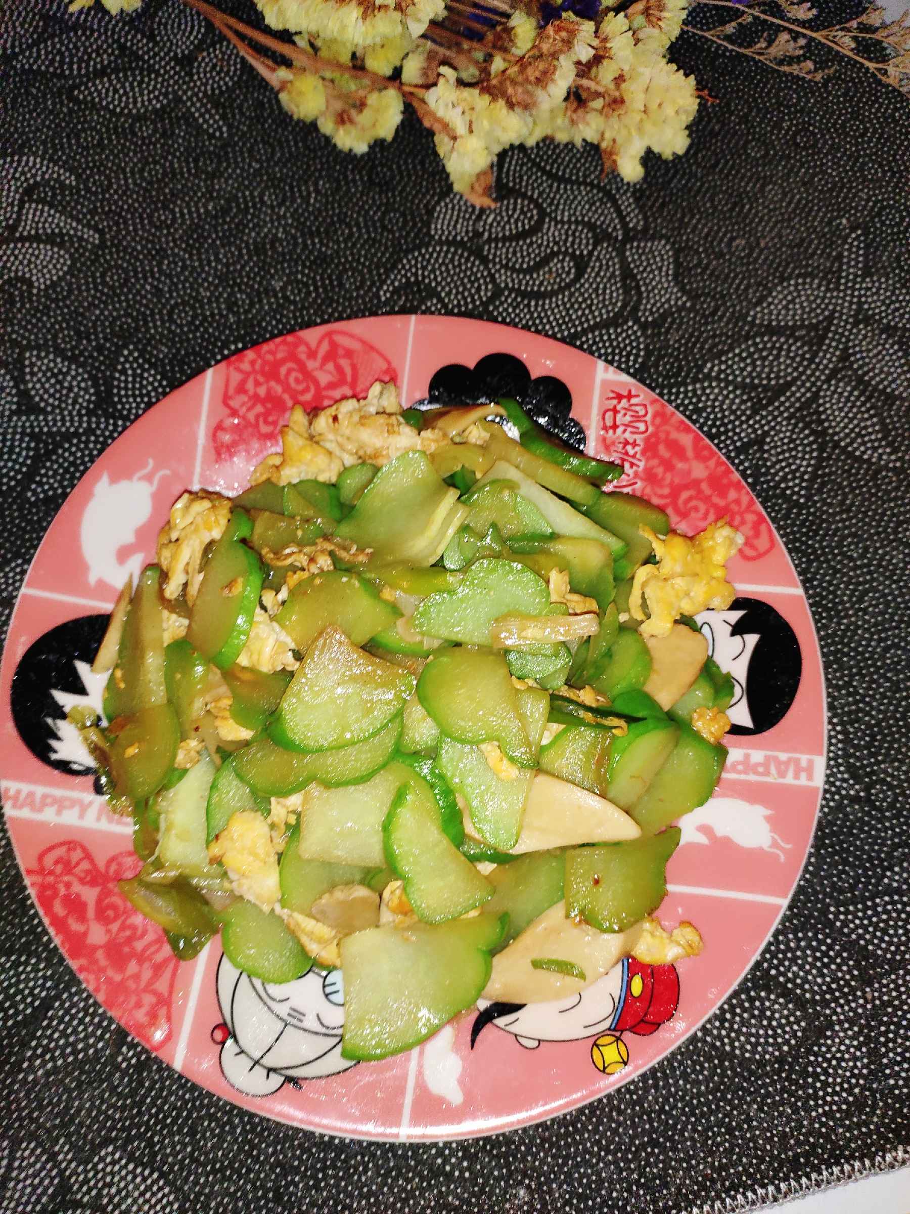 降血壓的小炒佛手瓜的做法-咸鮮味炒菜譜-易網健康養生網 降血壓的小炒佛手瓜的做法-咸鮮味炒菜譜