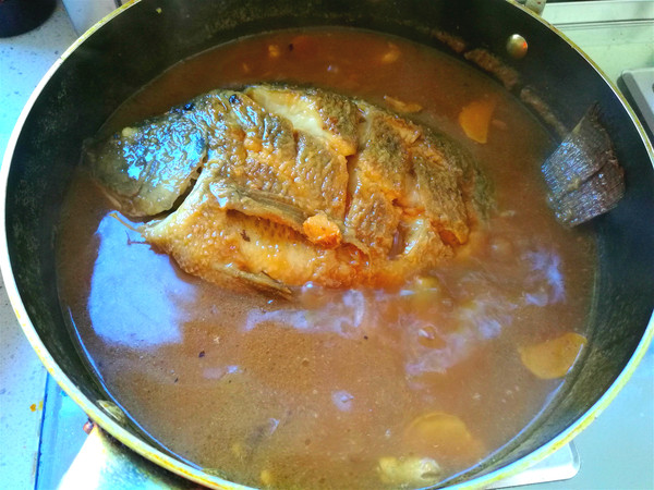 醬燜羅非魚的做法-醬香味燜菜譜-易網健康養生網 醬燜羅非魚的做法-醬香味燜菜譜