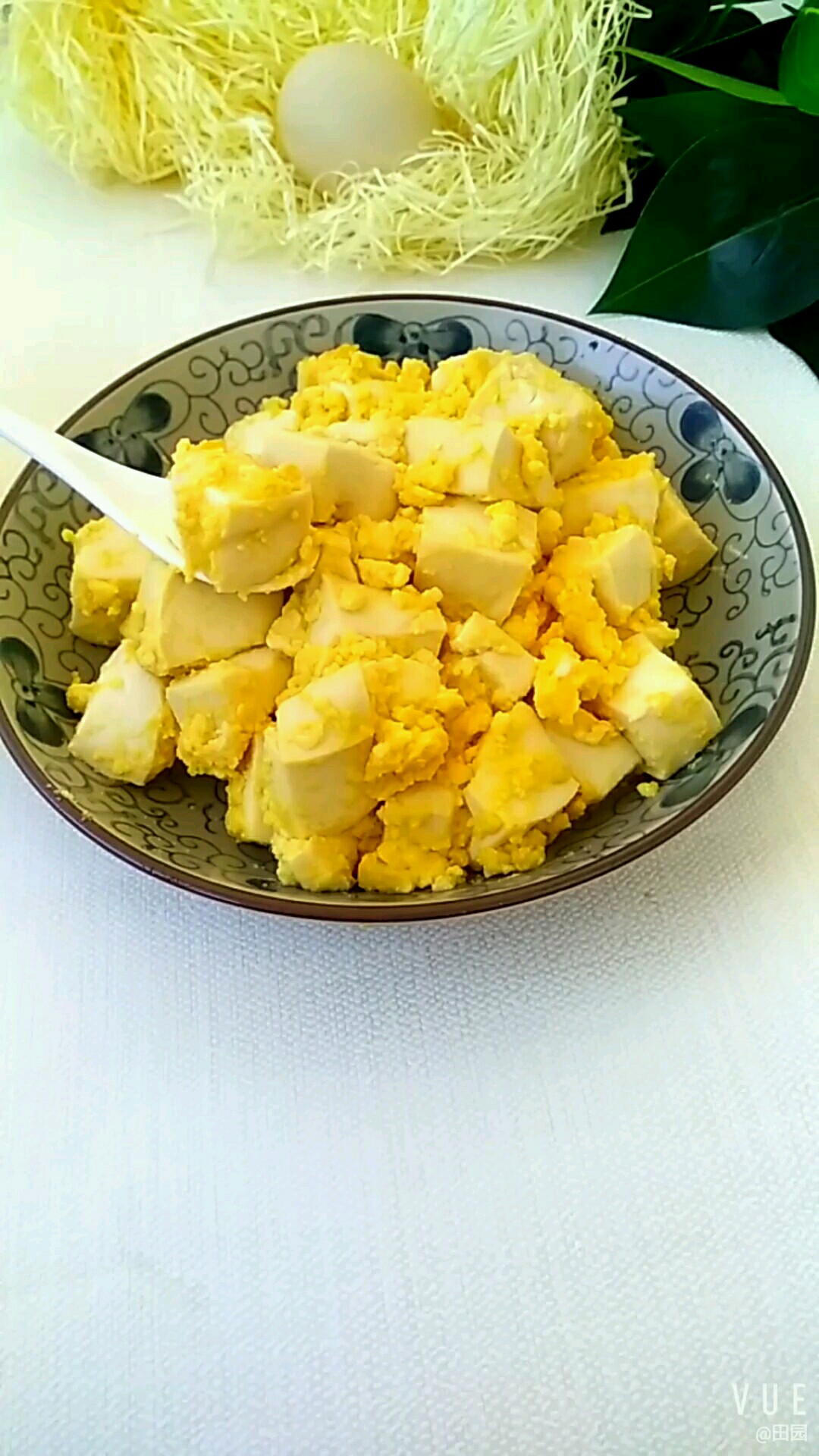 新鮮美味又營養 源自豆腐鵝蛋黃的做法-咸鮮味燒菜譜-易網健康養生網 新鮮美味又營養 源自豆腐鵝蛋黃的做法-咸鮮味燒菜譜