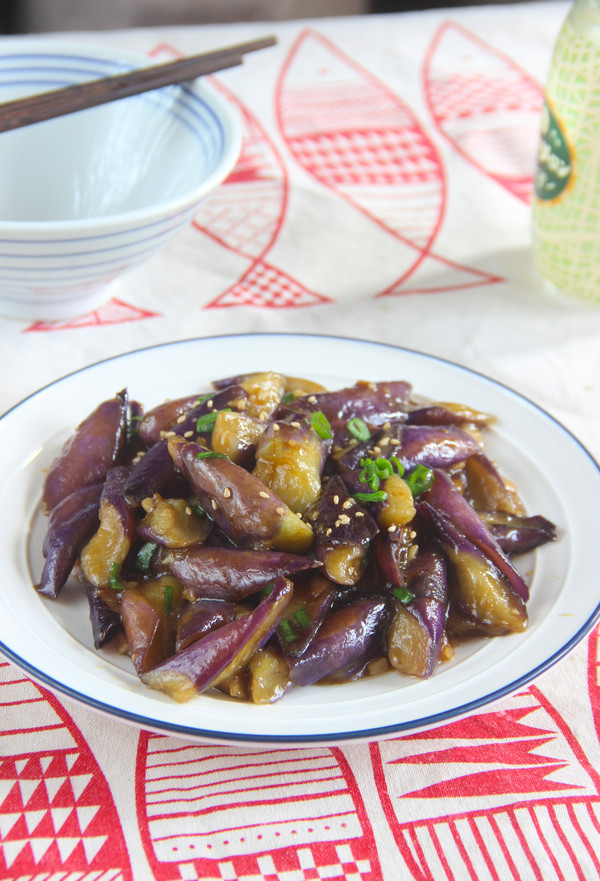 燒茄子的做法-家常味燒菜譜-易網健康養生網 燒茄子的做法-家常味燒菜譜