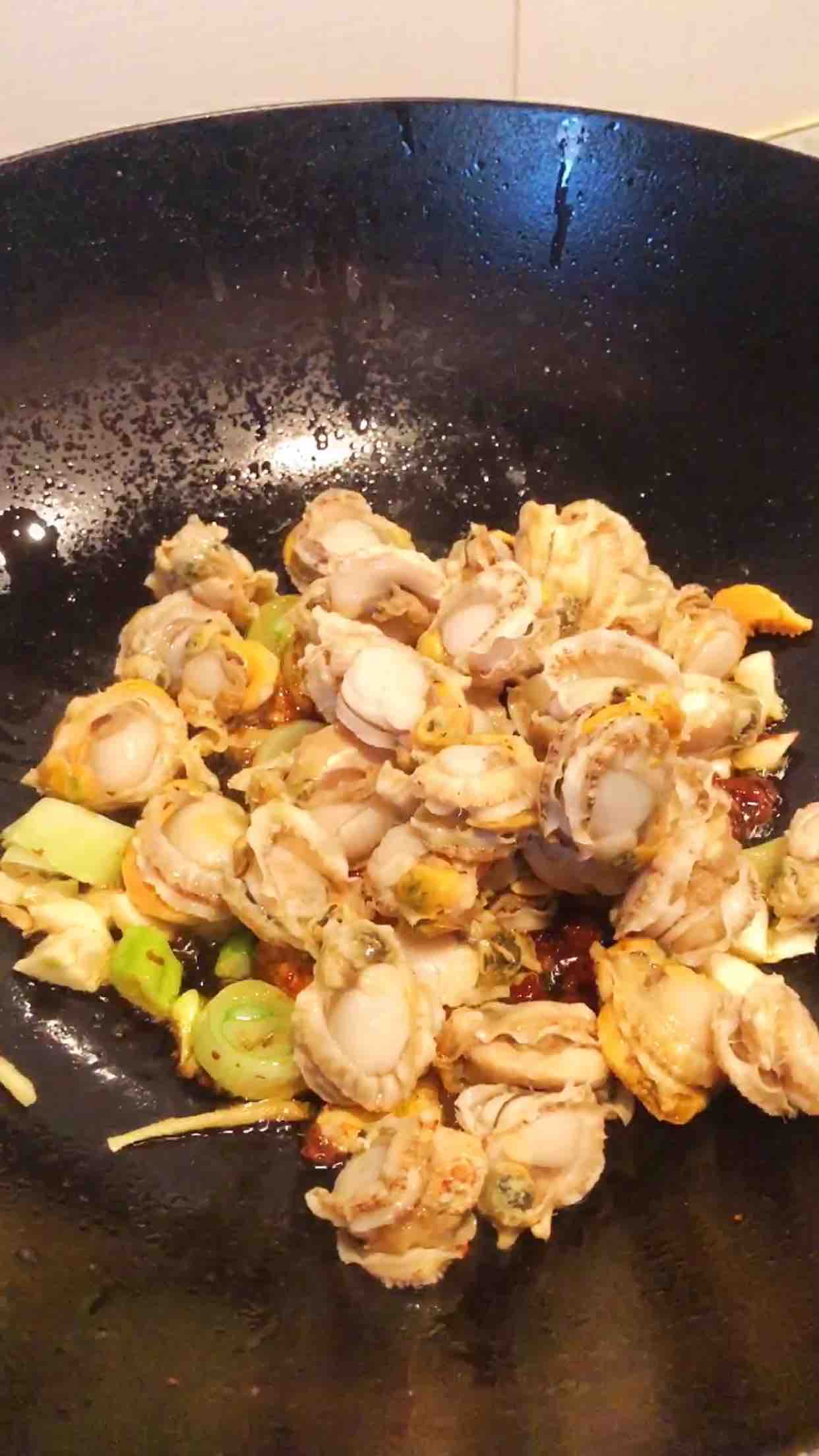 香辣扇貝肉的做法-咸鮮味炒菜譜-易網健康養生網 香辣扇貝肉的做法-咸鮮味炒菜譜