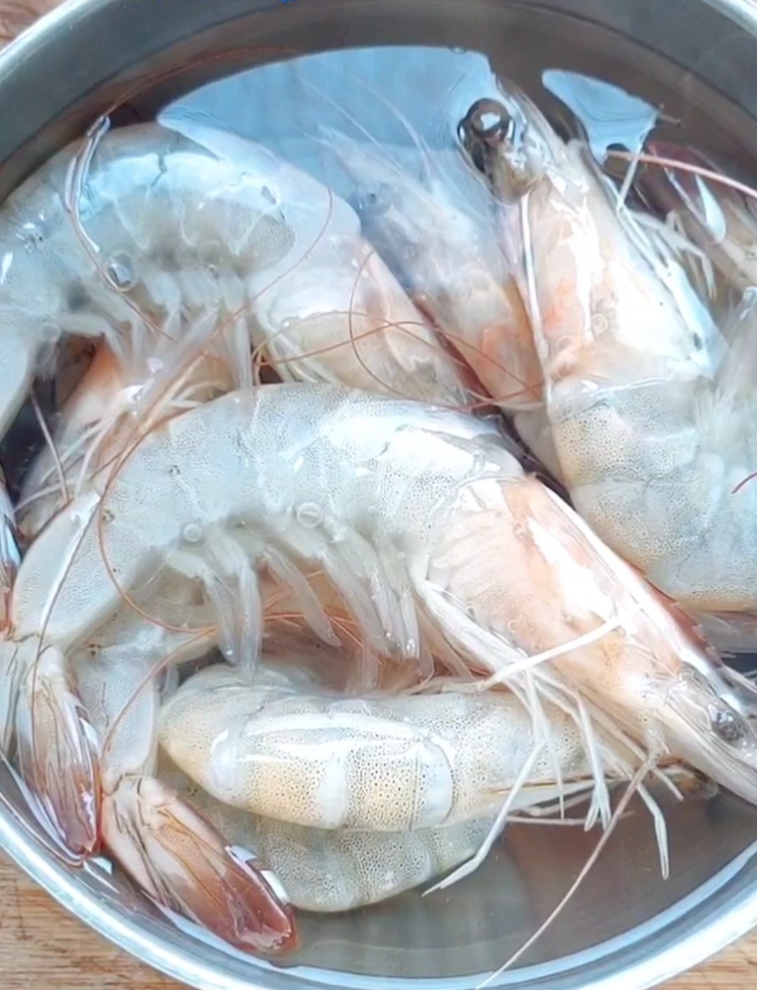 油條釀蝦仁的做法-家常味其它工藝菜譜-易網<a href=http://www.jsjjzhkt.cn/ target=_blank class=infotextkey>健康養生</a>網 油條釀蝦仁的做法-家常味其它工藝菜譜