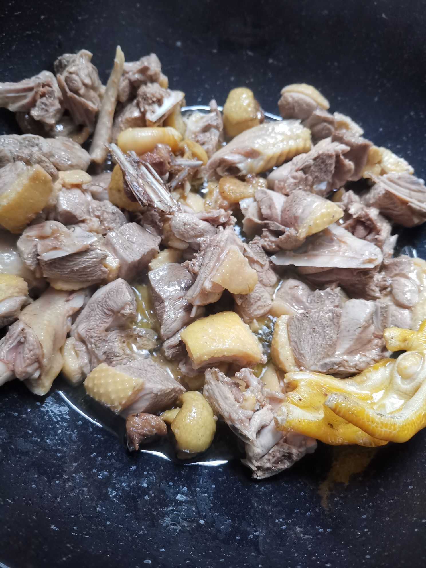 泡椒啤酒鴨的做法-家常味炒菜譜