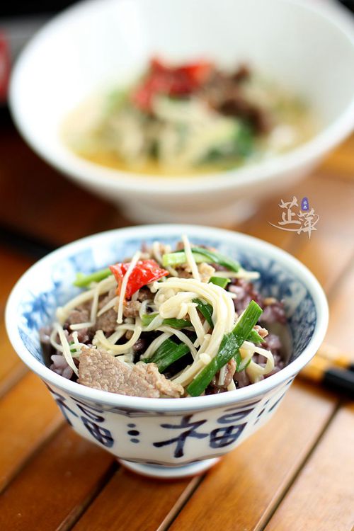 金湯水煮牛肉的做法-酸辣味炒菜譜-易網健康養生網 金湯水煮牛肉的做法-酸辣味炒菜譜