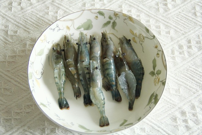 蒜泥粉絲蒸蝦的做法-蒜香味蒸菜譜