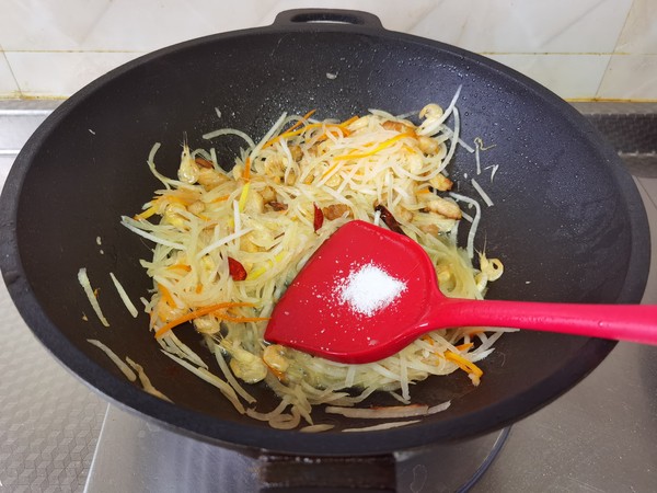 蝦干炒三絲的做法-咸鮮味炒菜譜