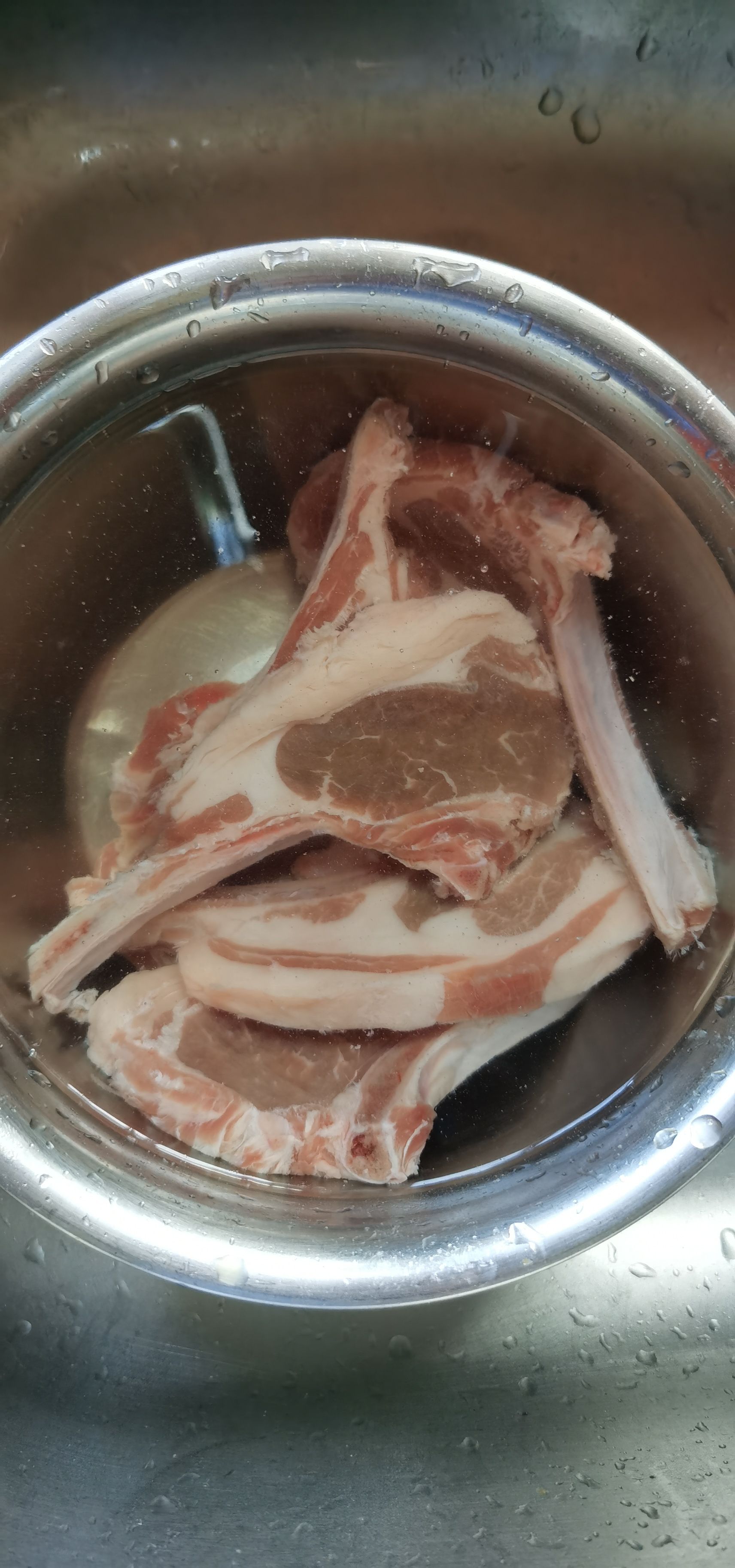 法式烤羊排的做法-蒜香味烤菜譜-易網(wǎng)<a href=http://www.jsjjzhkt.cn/ target=_blank class=infotextkey>健康養(yǎng)生</a>網(wǎng) 法式烤羊排的做法-蒜香味烤菜譜