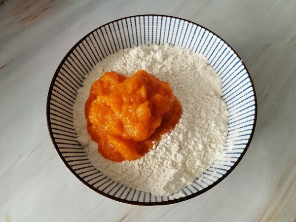 南瓜蒸千層餅的做法-甜味蒸菜譜-易網(wǎng)健康養(yǎng)生網(wǎng) 南瓜蒸千層餅的做法-甜味蒸菜譜