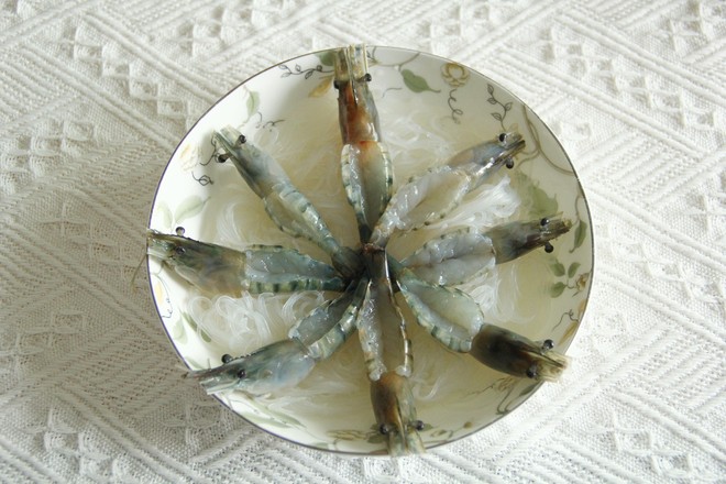 蒜泥粉絲蒸蝦的做法-蒜香味蒸菜譜