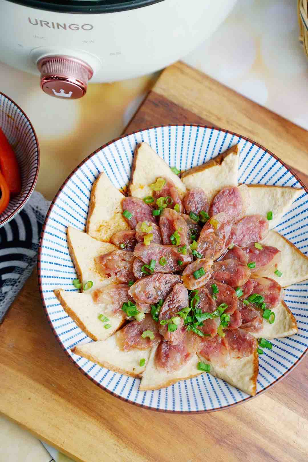 香干子蒸臘腸的做法-家常味蒸菜譜-易網健康養生網 香干子蒸臘腸的做法-家常味蒸菜譜