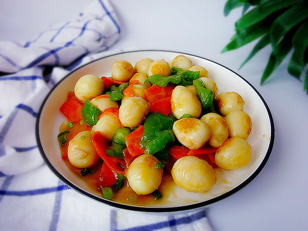 小炒鵪鶉蛋的做法-家常味炒菜譜