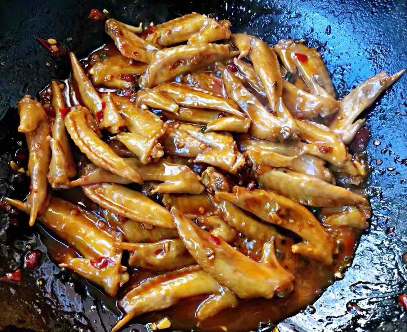 香辣雞翅尖的做法-香辣味燉菜譜-易網健康養生網 香辣雞翅尖的做法-香辣味燉菜譜