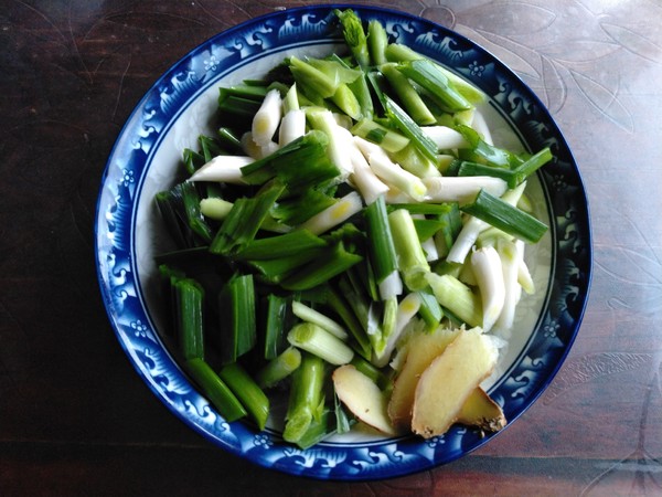 家常蒜苗回鍋肉的做法-家常味炒菜譜