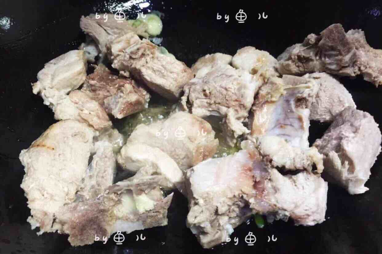 排骨燒豆角的做法-家常味燉菜譜-易網(wǎng)健康養(yǎng)生網(wǎng) 排骨燒豆角的做法-家常味燉菜譜