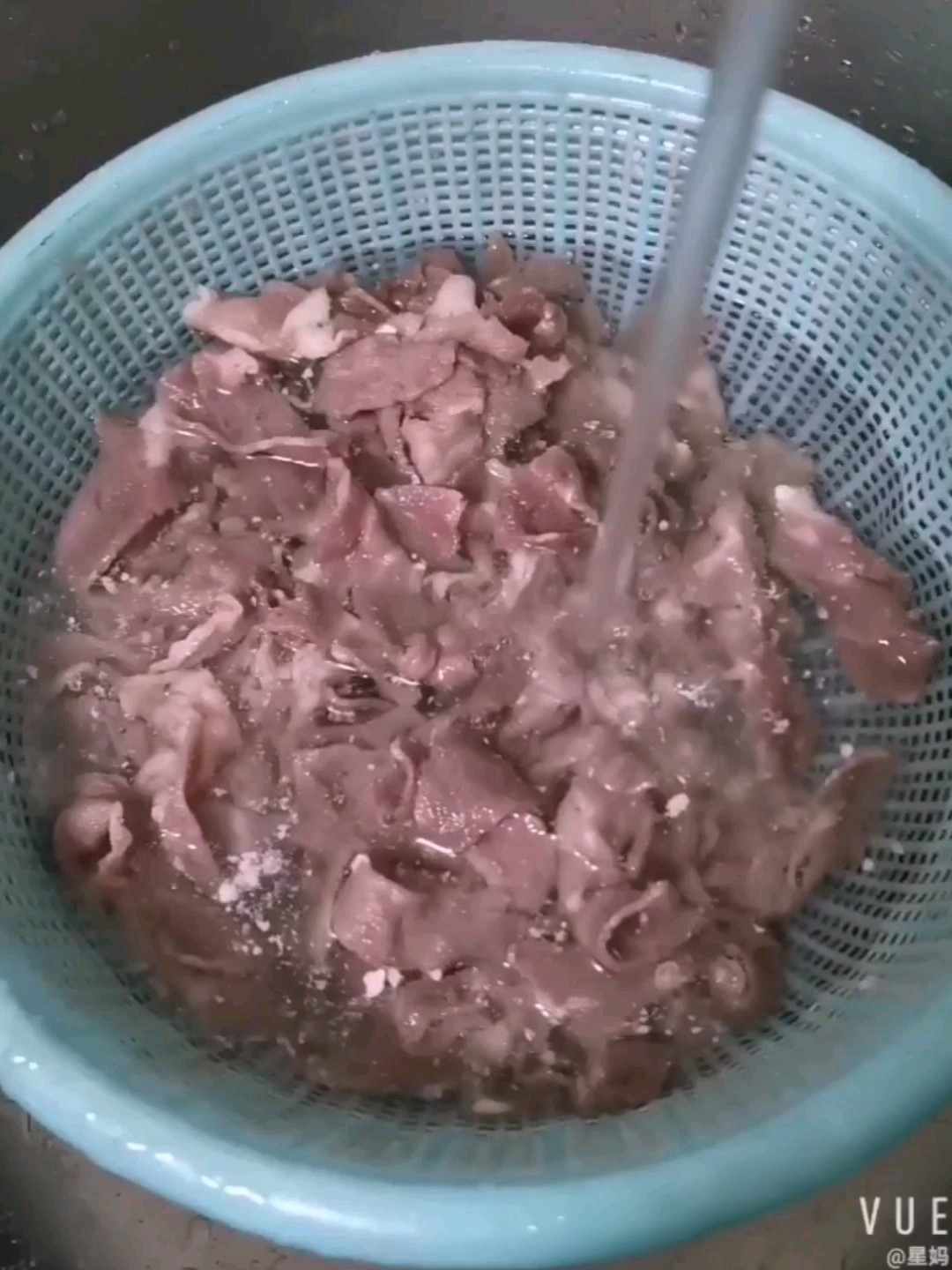 肥牛粉絲煲的做法-香辣味煮菜譜-易網健康養生網 肥牛粉絲煲的做法-香辣味煮菜譜