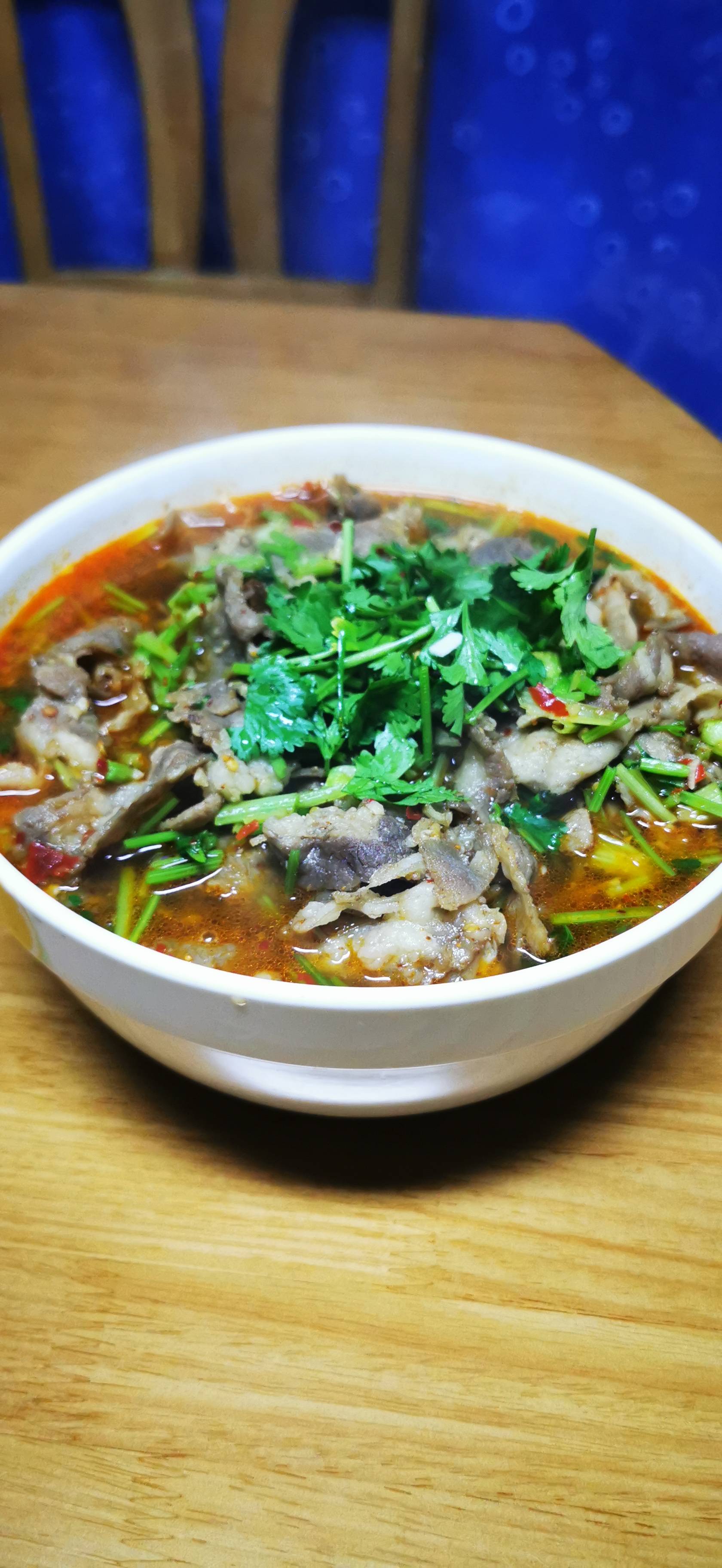 肥牛粉絲煲的做法-香辣味煮菜譜-易網健康養生網 肥牛粉絲煲的做法-香辣味煮菜譜