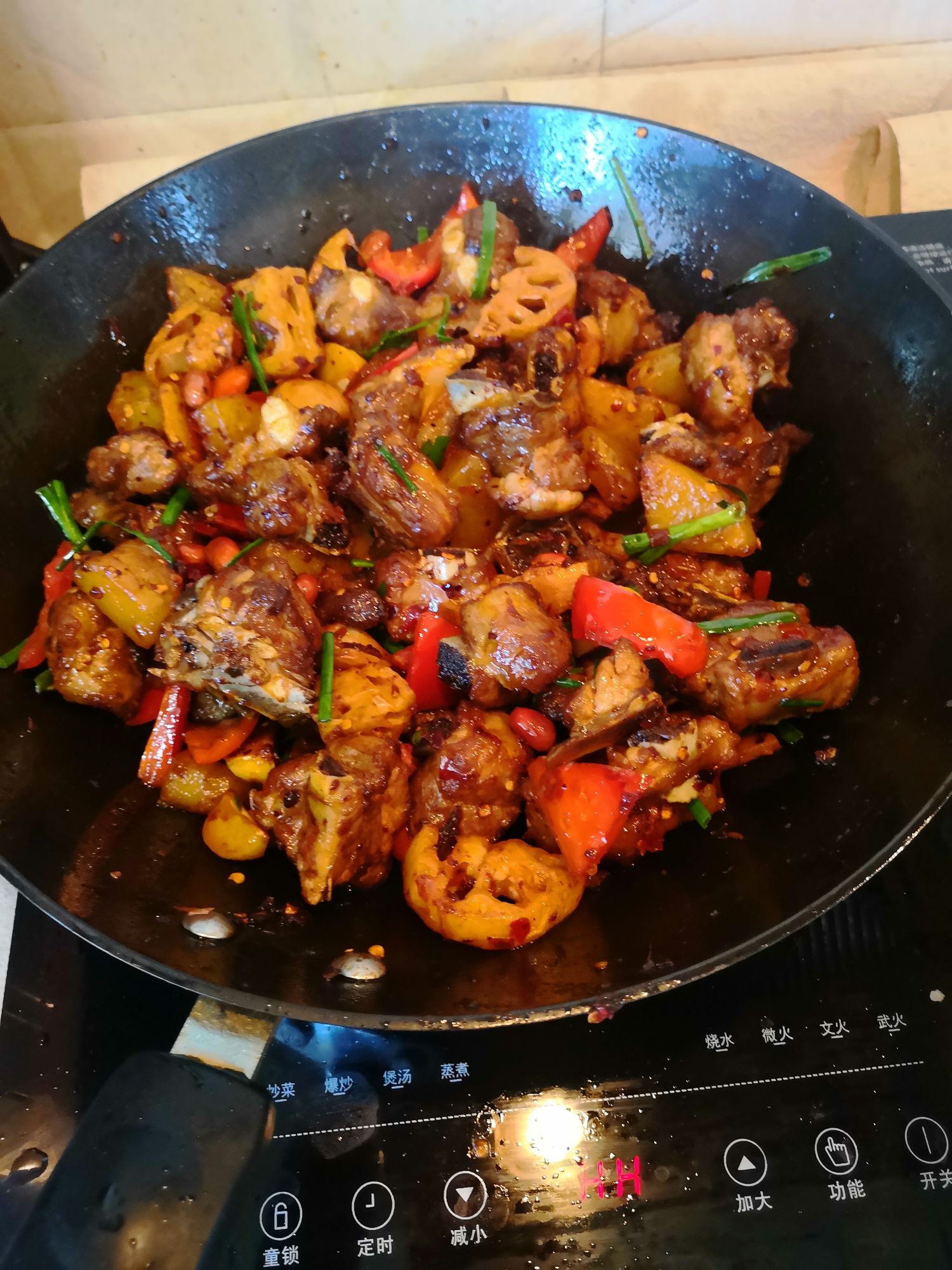 香辣干鍋排骨的做法-香辣味炒菜譜