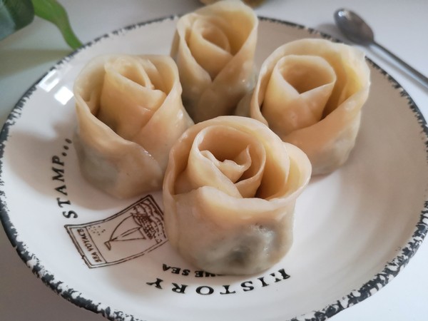 玫瑰花蒸餃,美味簡單,形狀似花,上桌就搶光的做法-咸鮮味蒸菜譜-易網健康養生網 玫瑰花蒸餃,美味簡單,形狀似花,上桌就搶光的做法-咸鮮味蒸菜譜