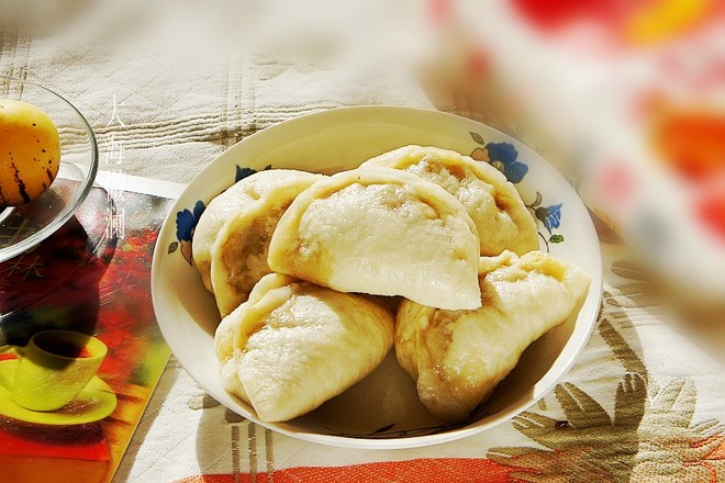 牛肉芹菜餡蒸餃的做法-咸鮮味蒸菜譜