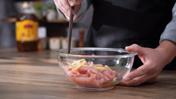 經(jīng)典東北名菜——鍋包肉的做法-家常味炒菜譜-易網(wǎng)健康養(yǎng)生網(wǎng) 經(jīng)典東北名菜——鍋包肉的做法-家常味炒菜譜