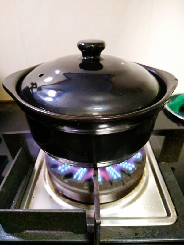 家鄉(xiāng)的美食~~臘肉大暑煲的做法-家常味煲菜譜-易網(wǎng)健康養(yǎng)生網(wǎng) 家鄉(xiāng)的美食~~臘肉大暑煲的做法-家常味煲菜譜