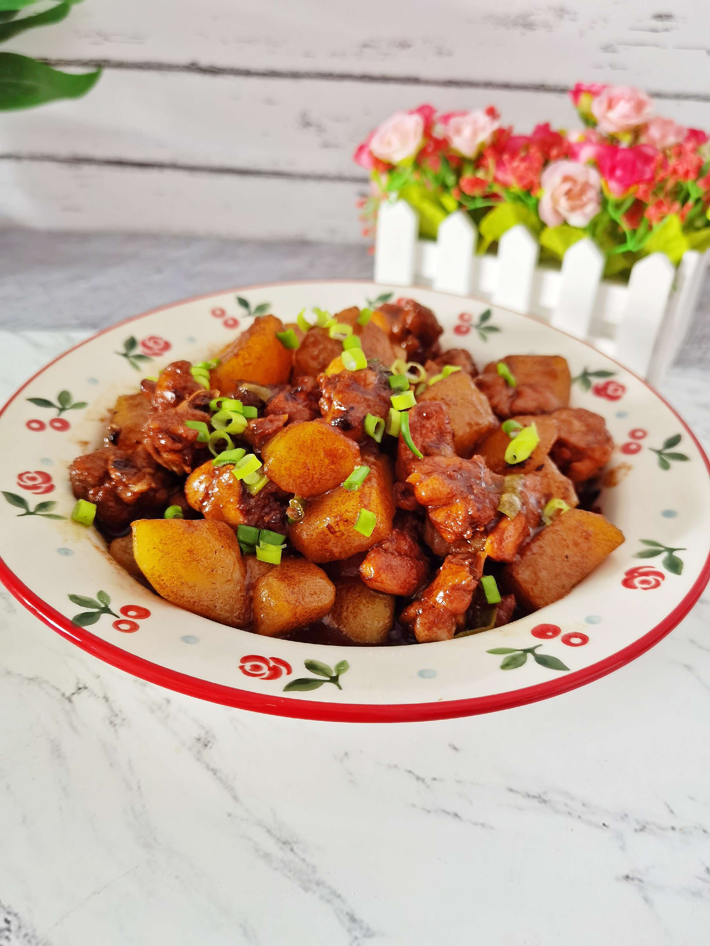 懶人版蔥油雞腿,做法簡單,鮮嫩多汁超下飯的做法-咸鮮味燉菜譜-易網健康養生網 懶人版蔥油雞腿,做法簡單,鮮嫩多汁超下飯的做法-咸鮮味燉菜譜