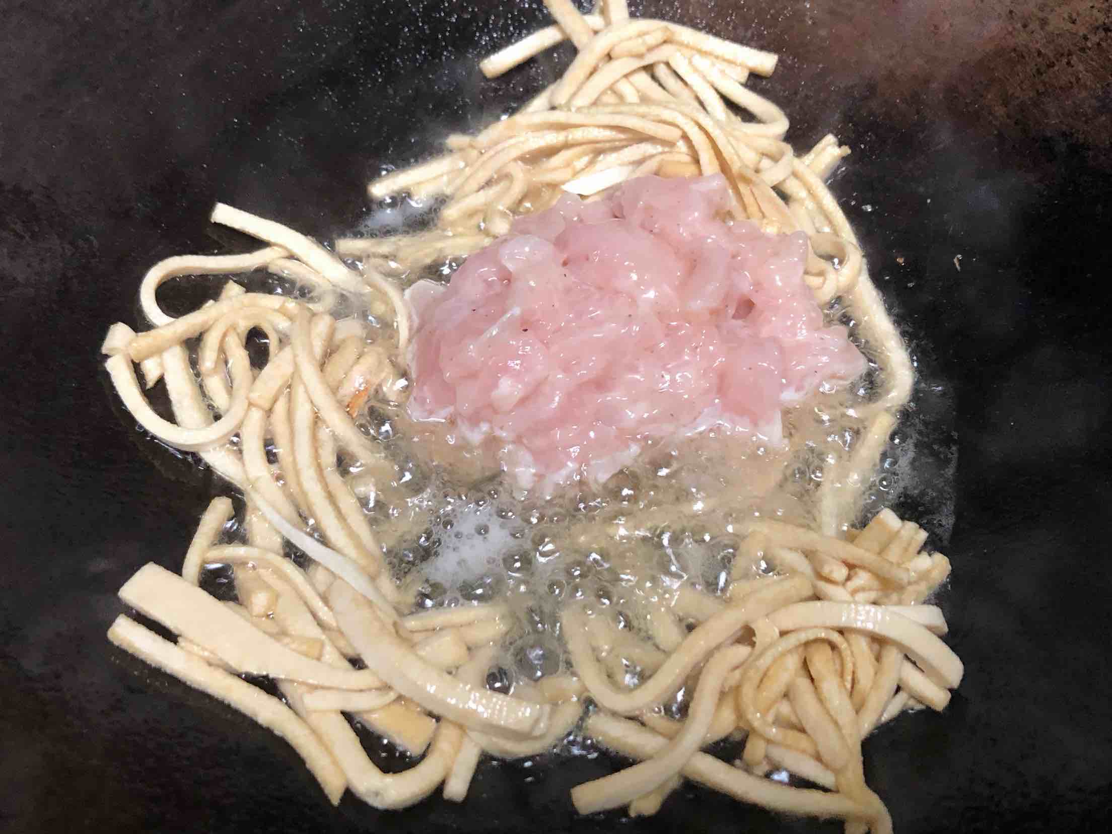 茭瓜炒雞絲的做法-家常味炒菜譜-易網健康養生網 茭瓜炒雞絲的做法-家常味炒菜譜