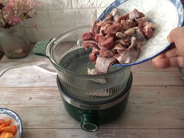 #冬至大如年#胡蘿卜燜羊肉的做法-咸鮮味煮菜譜-易網健康養生網 #冬至大如年#胡蘿卜燜羊肉的做法-咸鮮味煮菜譜