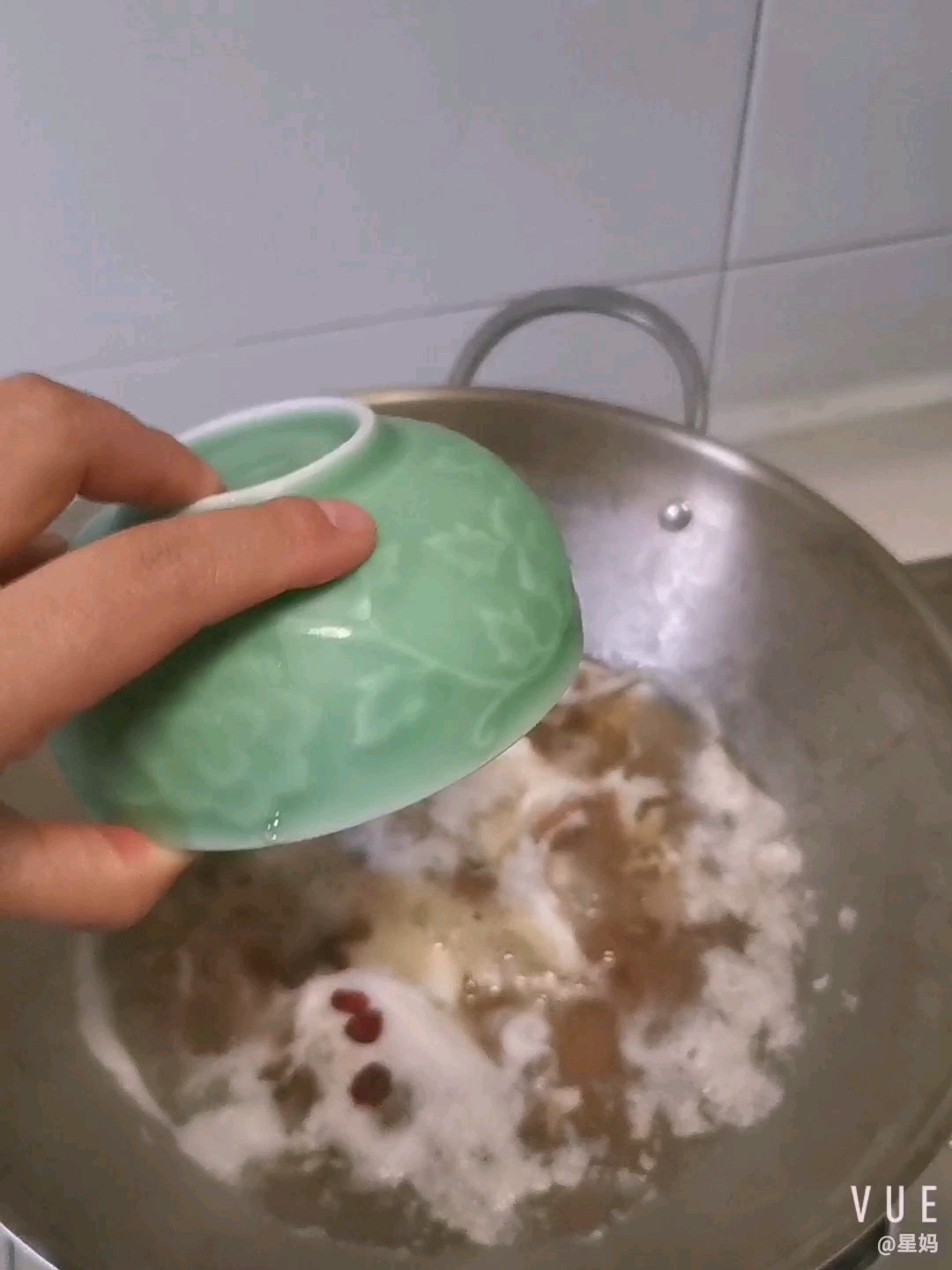 椰汁桂圓燒蛋的做法-甜味燒菜譜-易網健康養生網 椰汁桂圓燒蛋的做法-甜味燒菜譜