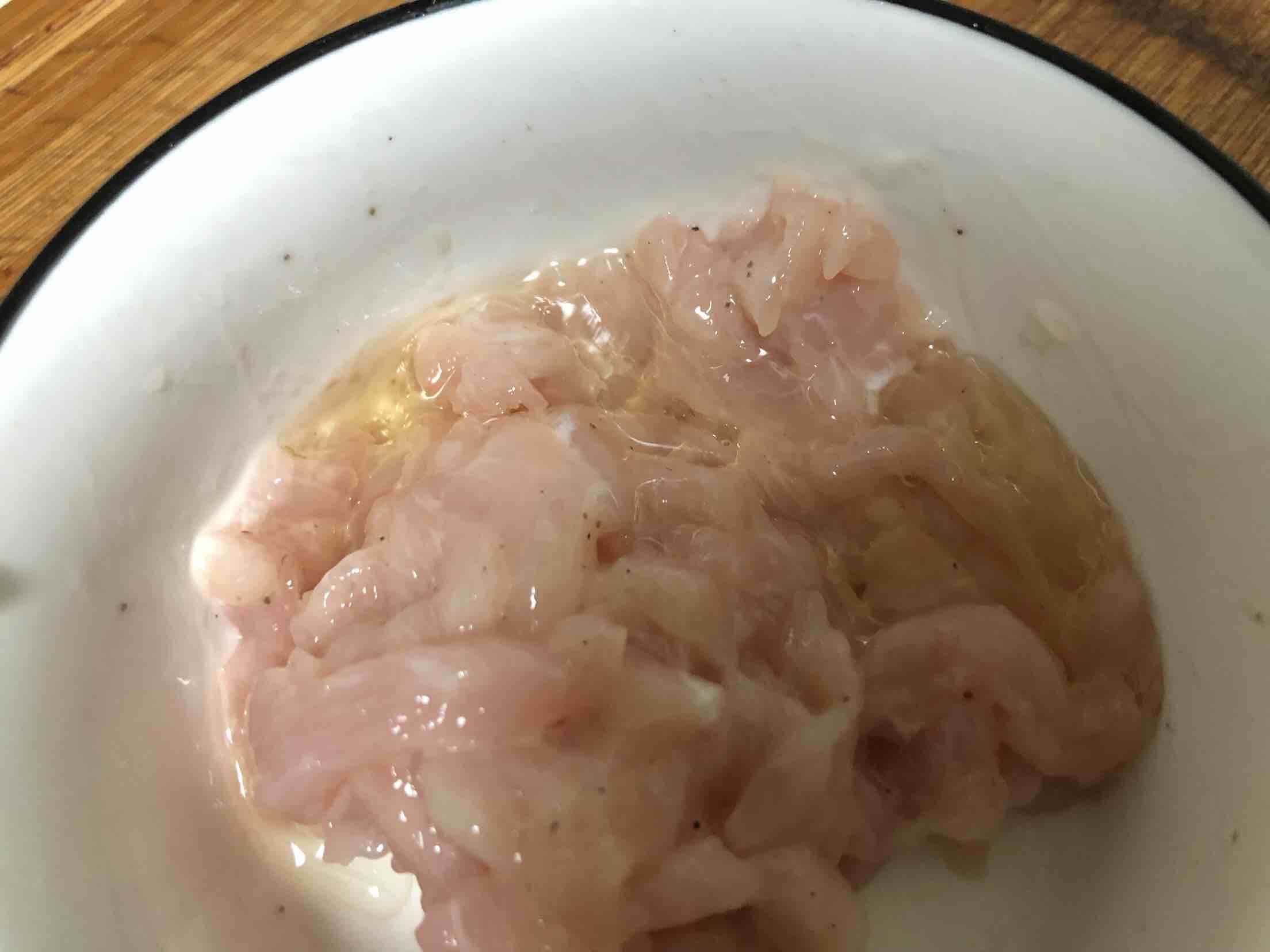 茭瓜炒雞絲的做法-家常味炒菜譜-易網健康養生網 茭瓜炒雞絲的做法-家常味炒菜譜