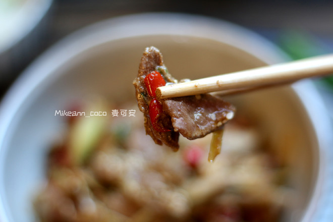 香嫩炒豬肝的做法-家常味炒菜譜-易網(wǎng)健康養(yǎng)生網(wǎng) 香嫩炒豬肝的做法-家常味炒菜譜