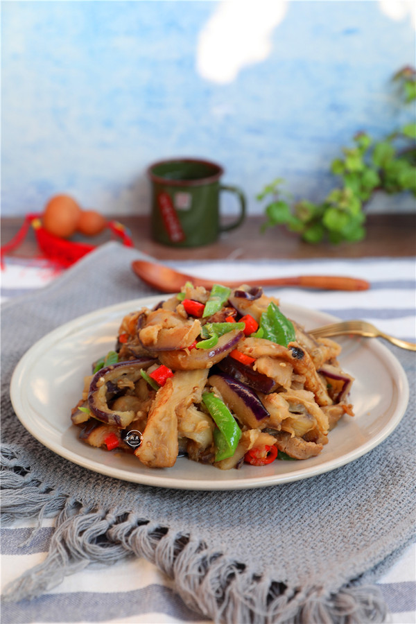 肉餅茄子的做法-家常味炒菜譜