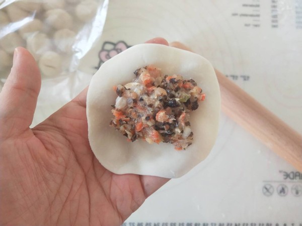 木耳雞肉蒸餃的做法-家常味蒸菜譜-易網健康養生網 木耳雞肉蒸餃的做法-家常味蒸菜譜