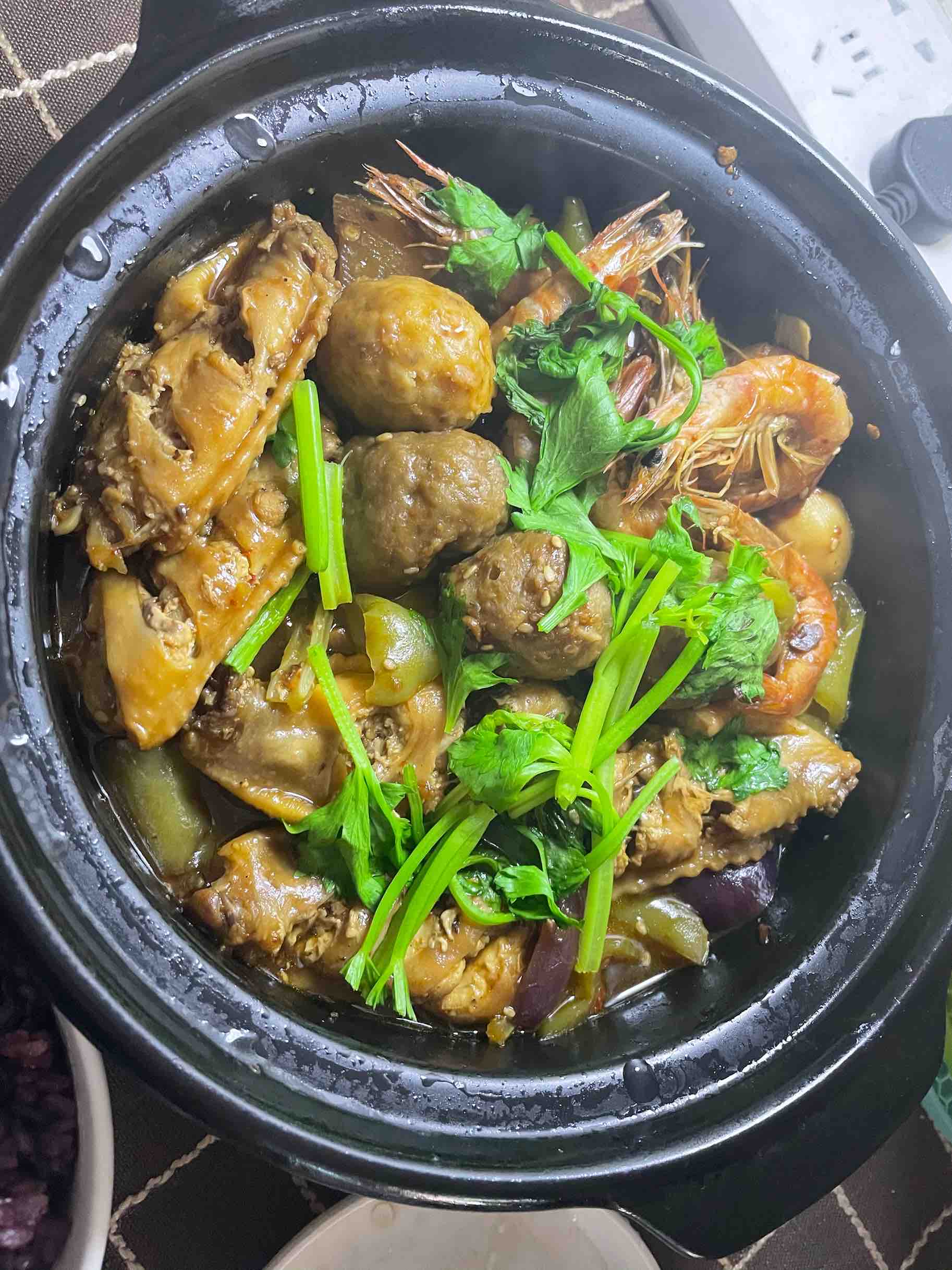 三汁燜鍋的做法-醬香味燜菜譜-易網健康養生網 三汁燜鍋的做法-醬香味燜菜譜