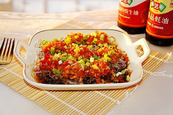 蒜蓉粉絲香菇的做法-蒜香味蒸菜譜-易網健康養生網 蒜蓉粉絲香菇的做法-蒜香味蒸菜譜