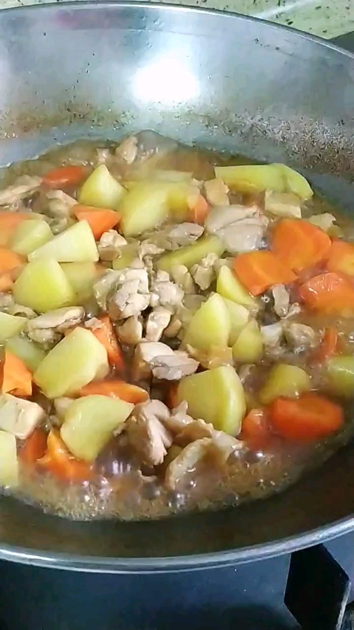 冬季,這菜燉1鍋,熱乎養分足好味道的做法-咖喱味燉菜譜-易網健康養生網 冬季,這菜燉1鍋,熱乎養分足好味道的做法-咖喱味燉菜譜