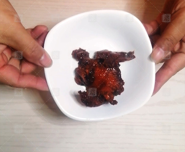 呷哺呷哺版干鍋麻辣藕片的做法-麻辣味干鍋菜譜-易網(wǎng)<a href=http://www.jsjjzhkt.cn/ target=_blank class=infotextkey>健康養(yǎng)生</a>網(wǎng) 呷哺呷哺版干鍋麻辣藕片的做法-麻辣味干鍋菜譜