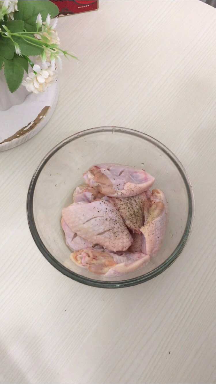 麻辣雞翅的做法-麻辣味燜菜譜-易網健康養生網 麻辣雞翅的做法-麻辣味燜菜譜