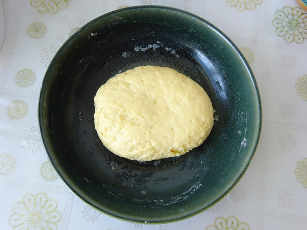 香甜營養(yǎng)又頂飽,老少皆宜的牛奶雞蛋餅的做法-奶香味烤菜譜-易網(wǎng)健康養(yǎng)生網(wǎng) 香甜營養(yǎng)又頂飽,老少皆宜的牛奶雞蛋餅的做法-奶香味烤菜譜